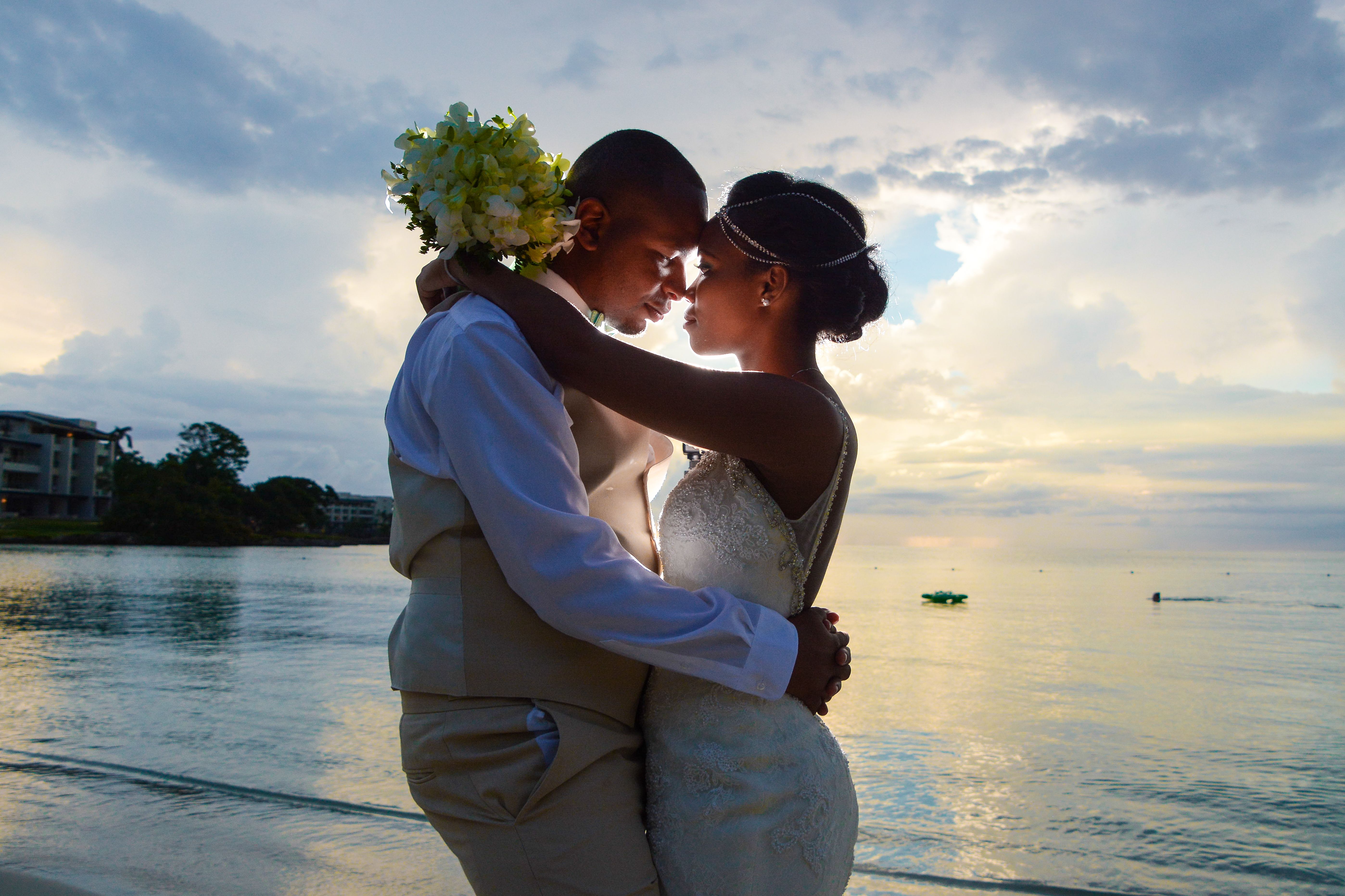 Choosing Your Ceremony Time Around the Heat and the Light