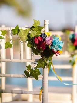 Aisle End Decor