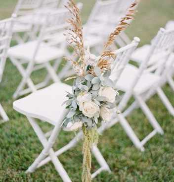 Aisle End Decor