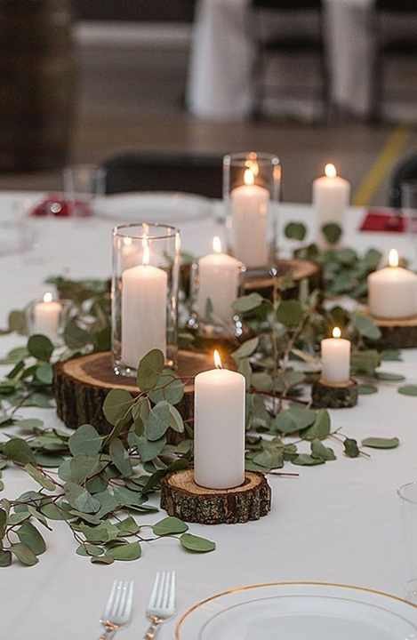 Log 5 Pillar Vases & Runner