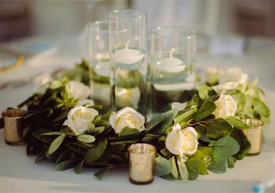 3 Glass Pillar Eucalyptus & Ivory Rose Garland Ring with 4 Gold Votives