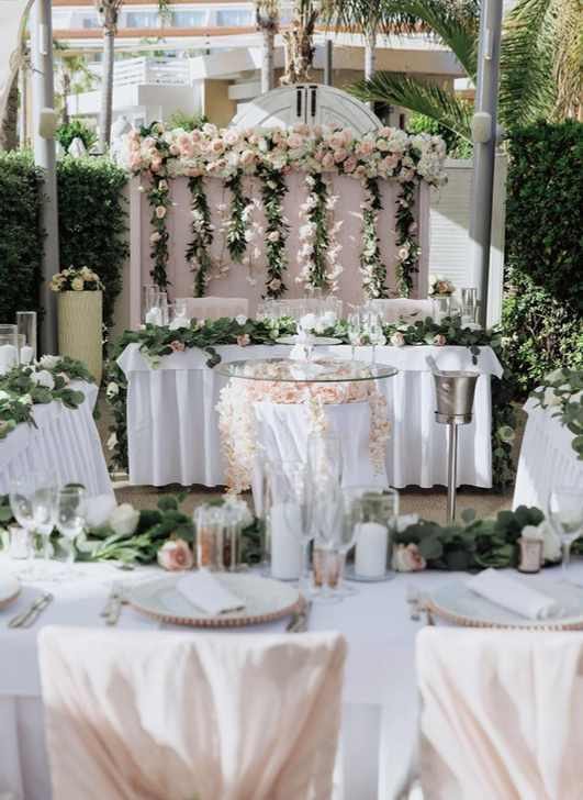 Wedding Cake Glass Table