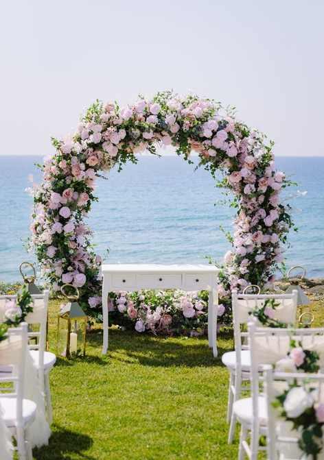Luxury Bella Rose Pink Arch