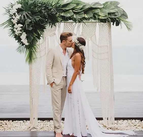 MODERN LEAF MACRAME € Wedding 325.00